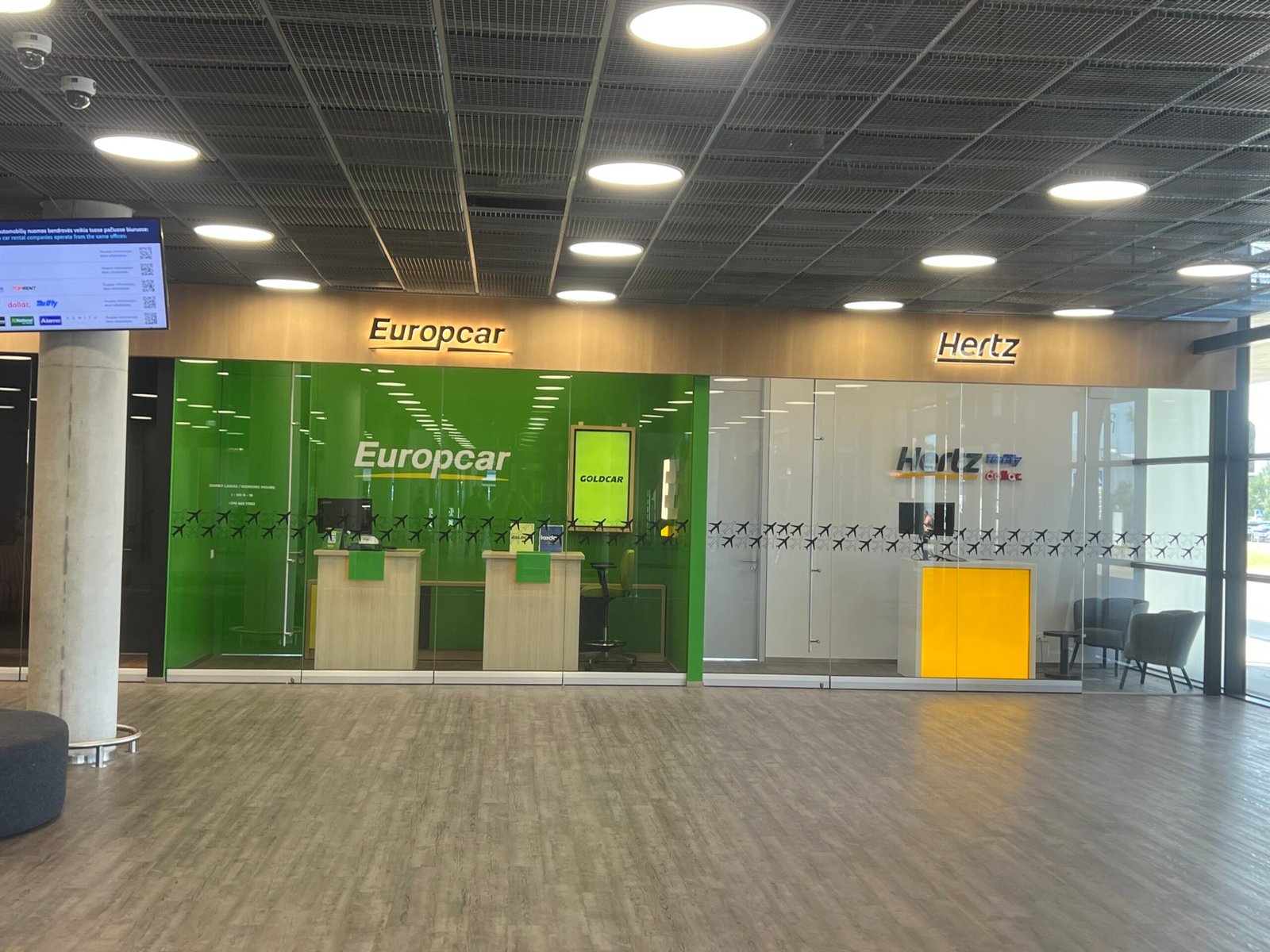 Kaunas Airport 7 – passenger facilities and transport information
