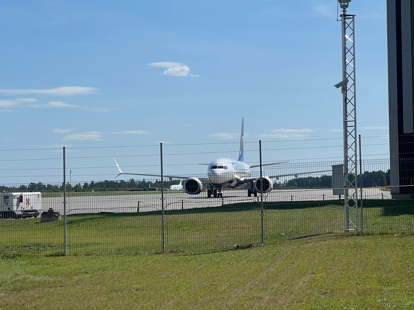 Kaunas Airport 3 – passenger facilities and transport information